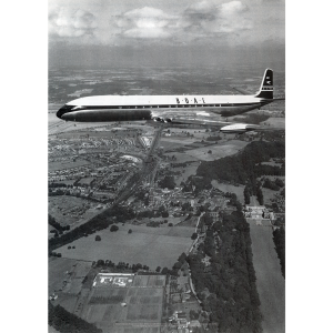 BOAC deHavilland DH.106 Comet 4 over Hatfield Art Print